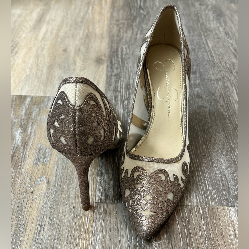 Jessica Simpson Pumps